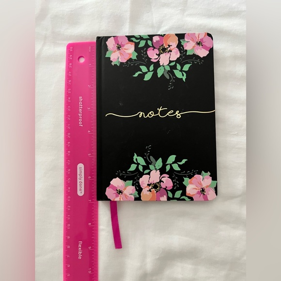 Notebook 📒 - Picture 5 of 5